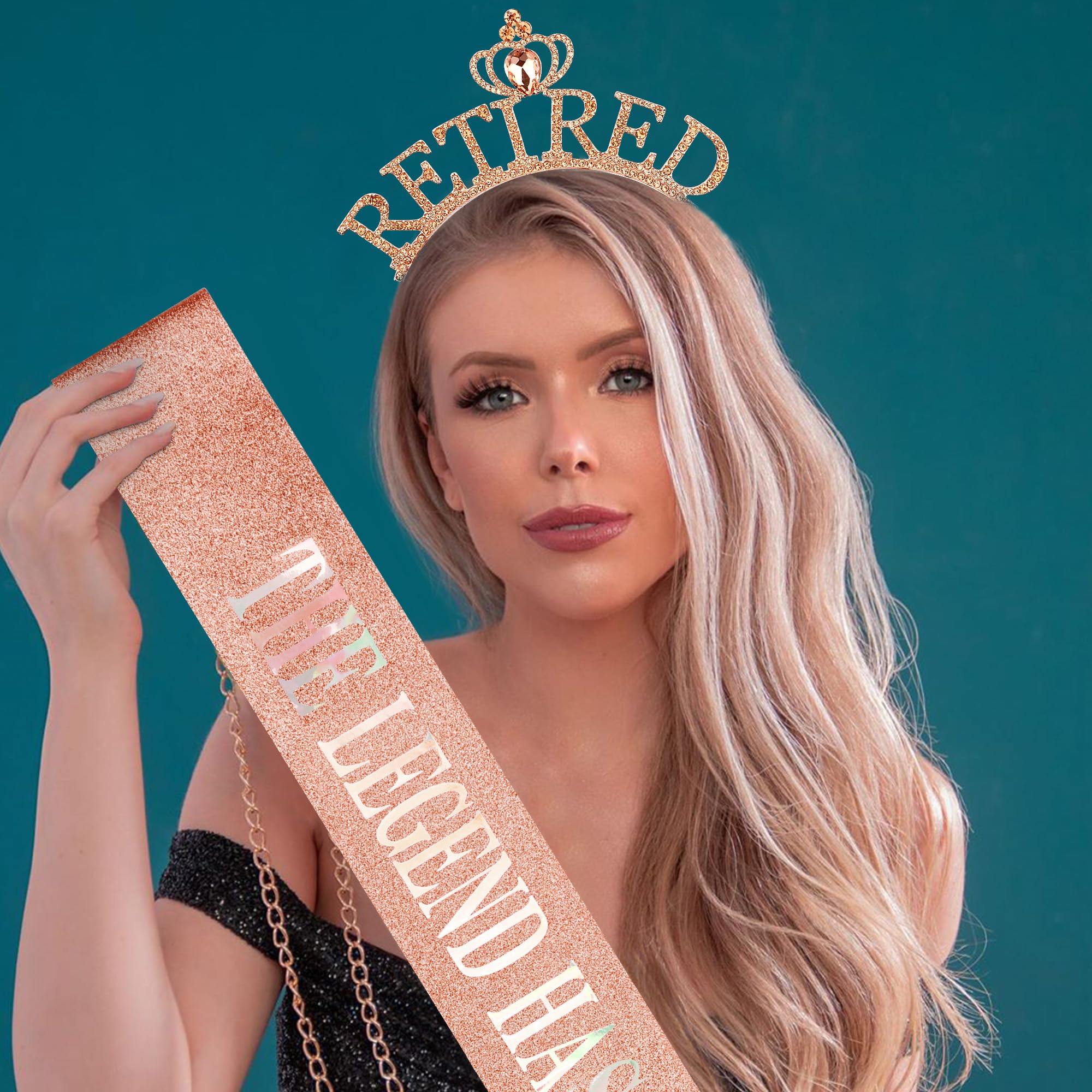 Exacoo set in use honoree wearing crown and sash for confident photos