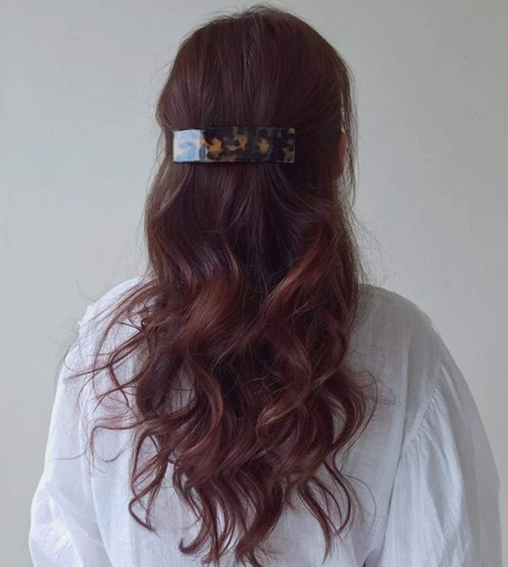 Eyegla gift box with barrettes ready to present as an attractive present