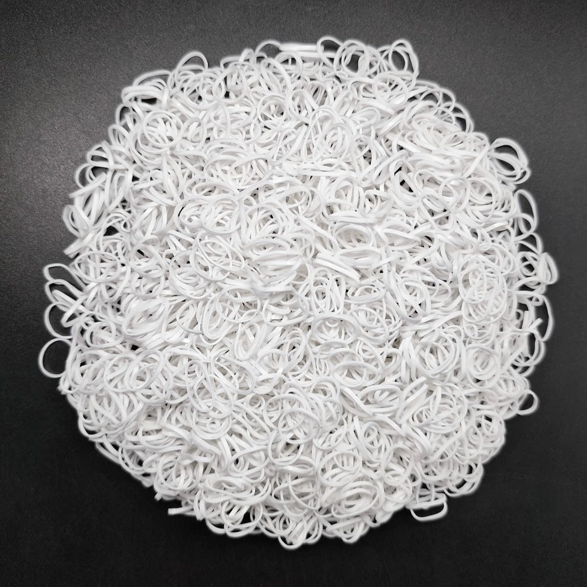 Ezepeo front packaging showing 3200 white mini hair elastics and bulk value