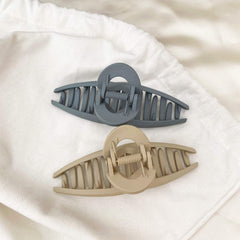 FAELBATY clip on bathroom counter in lifestyle scene, convenient for daily routines