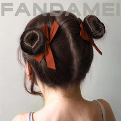 Fandamei extra-small bun detail showing discrete finish for young girls