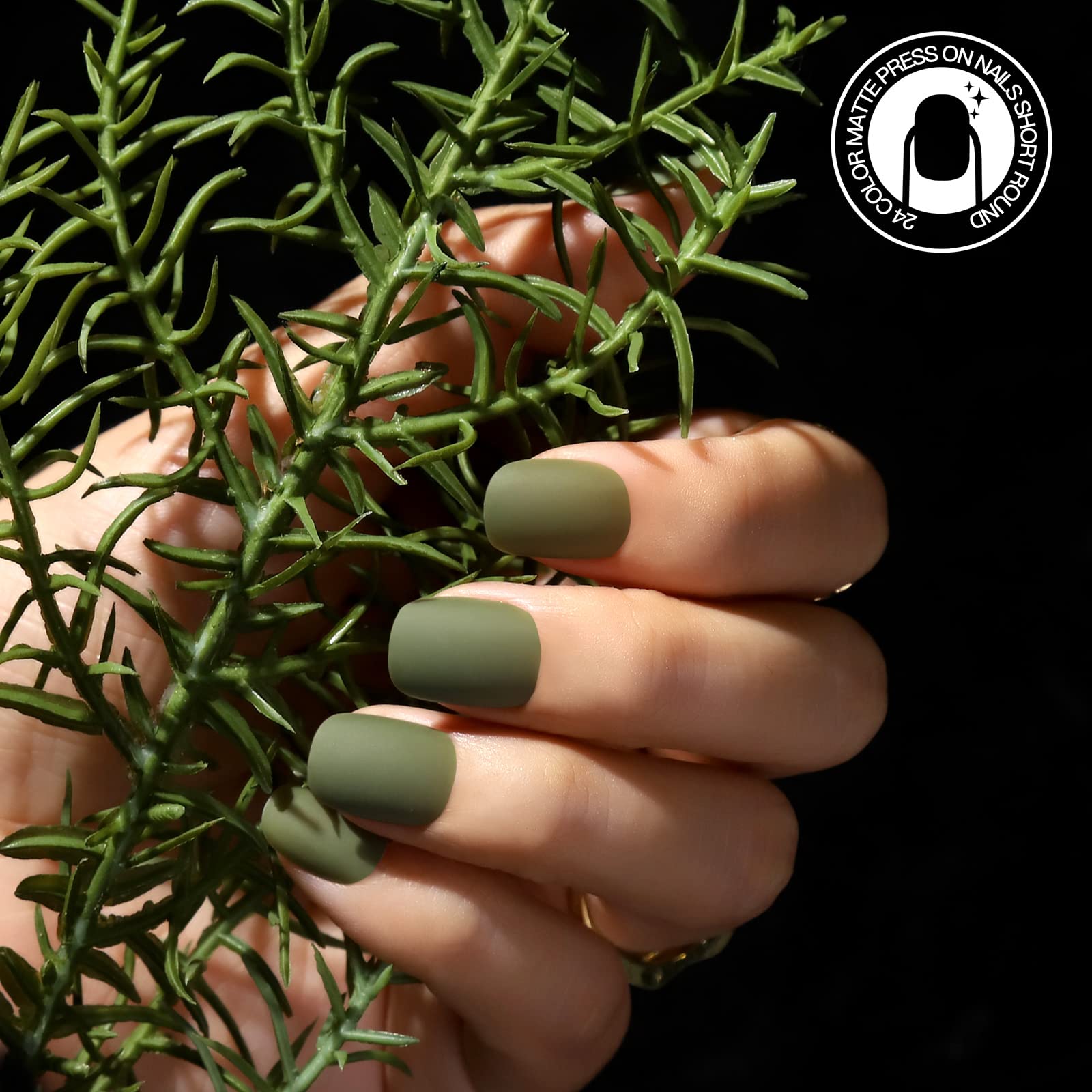 Fandamei close-up of matte nail texture showing natural-looking finish