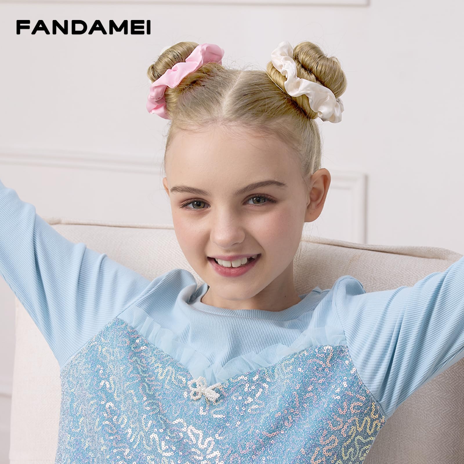 Fandamei hand holding donut to show scale and volume control advantage