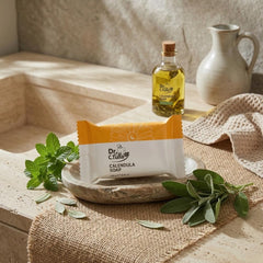 FARMASi close view of ingredients label emphasizing clean formulation