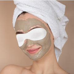 FdcLixuvol eye pads in use during a spa facial providing hygienic eye protection