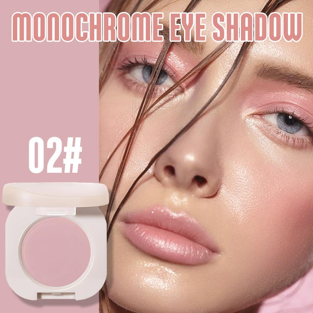 FeiCuiYun powder texture close-up illustrating smooth blendability and soft finish on lids