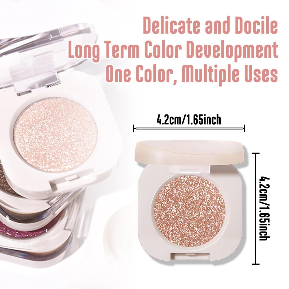 FeiCuiYun palette in hand demonstrating compact travel-friendly size