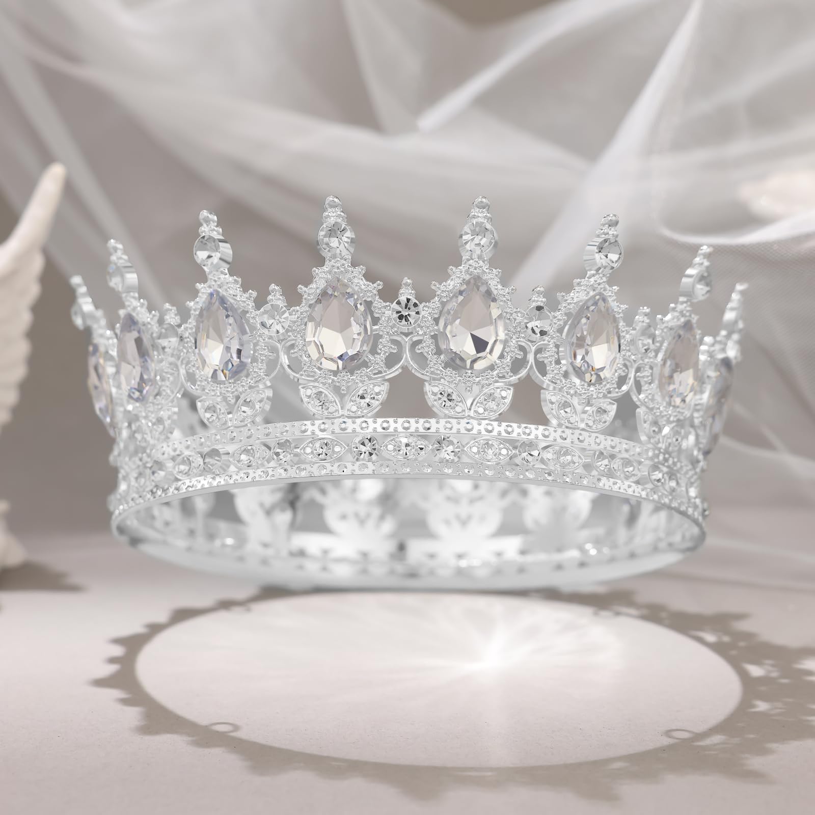 Feltent crown side profile on mannequin demonstrating silhouette and styling benefit