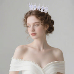 Feltent crown in wedding setting adding polished bridal look and photo-ready charm