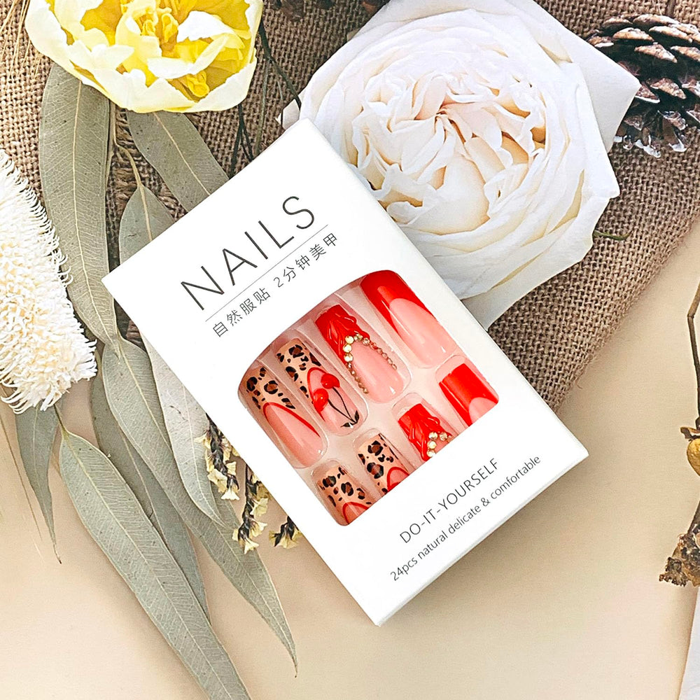 FIEONCIY lifestyle image of nails at event illustrating ready-to-wear glamour
