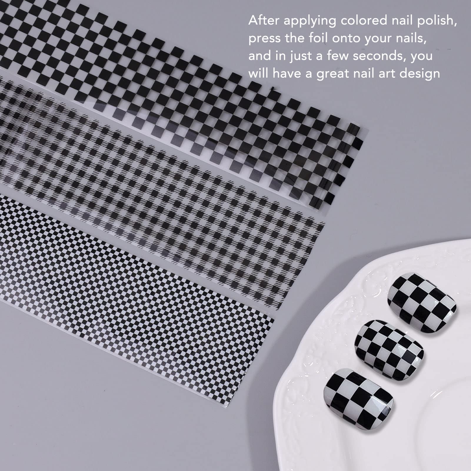 FILFEEL hand applying foil transfer to nail demonstrating quick salon-style result