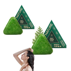 Finturo front packaging showing two green shampoo bars and eco benefits