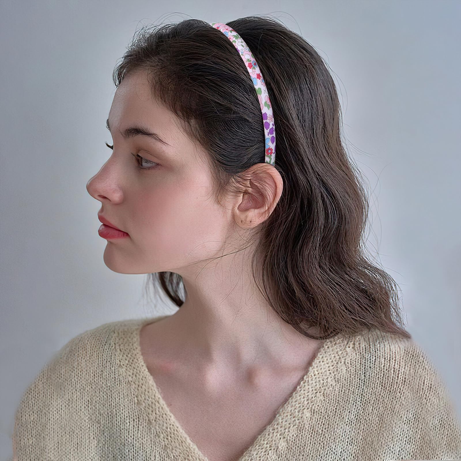 Fishdown side profile on model highlighting thin design and secure hold