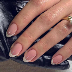 FJSMTOPl white French tip close-up highlighting crisp clean look