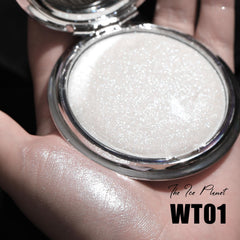 FOCALLURE brush swatch on skin demonstrating blendable glow and finish