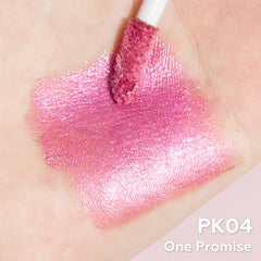 FOCALLURE creamy metallic texture swatched to show smooth shimmer payoff