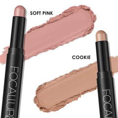 FOCALLURE compact set next to travel bag demonstrating portability and space-saving makeup benefit