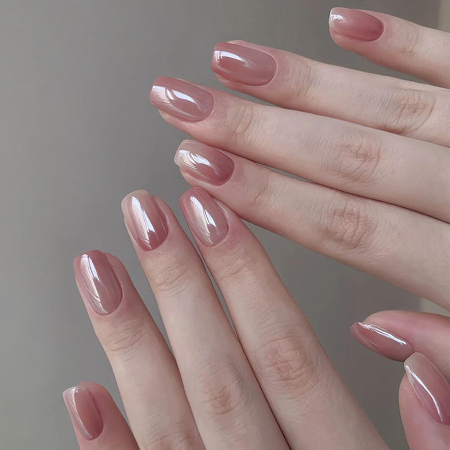 Fokostar lifestyle hands modeling reflective glazed-donut manicure benefit