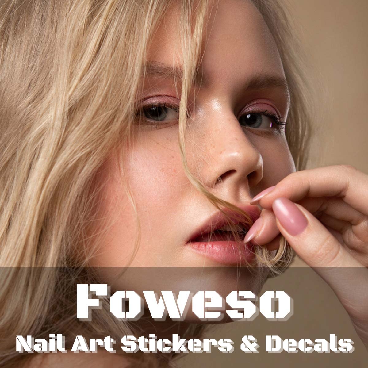 Foweso lifestyle shot of girls doing DIY manicure to inspire shared creativity