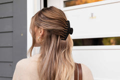 FRAMAR side profile highlights sturdy hinge and shape
