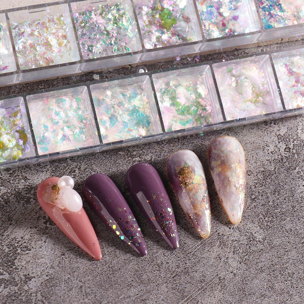 Furimuk lifestyle manicure on hands at event showing multi-angle sparkle benefit