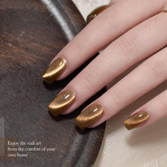 GAOY close-up of reflective pigments showing glitter detail and luminous depth