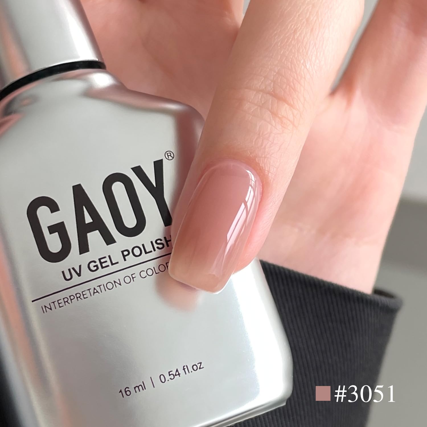 GAOY swatch on sample tips showing buildable layers and translucent finish