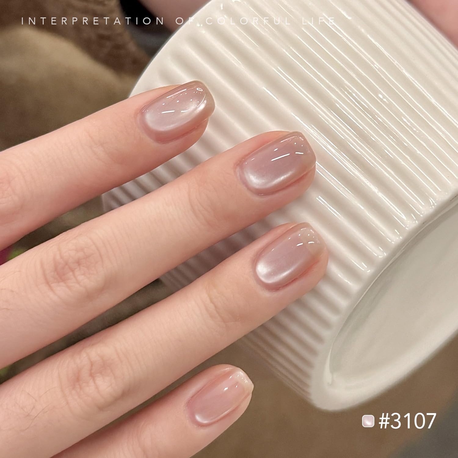 GAOY application in use outdoors creating poolside reflective manicure inspiration