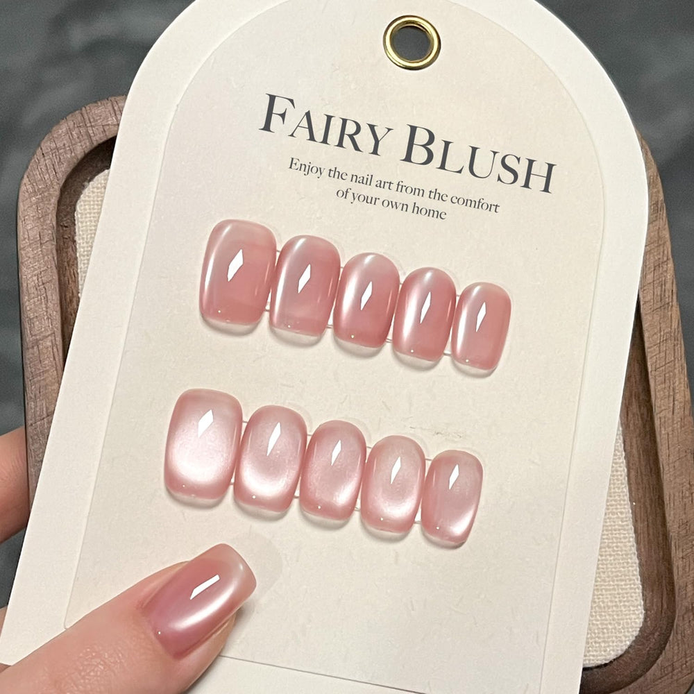 GAOY application kit with bottle and magnet ready for at-home cat eye manicure