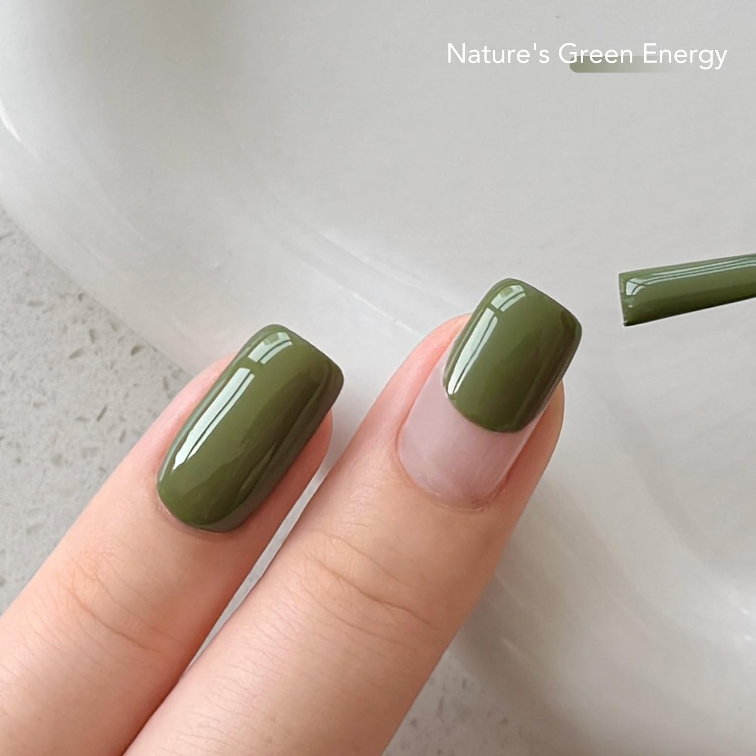 GAOY included brush and cuticle trimmer, useful tools for neat gel application