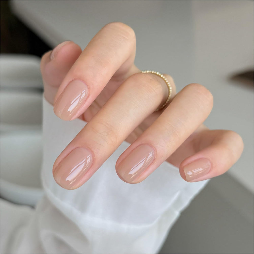 GAOY bottle front view showing 16ml and nude shade, conveys reliable volume