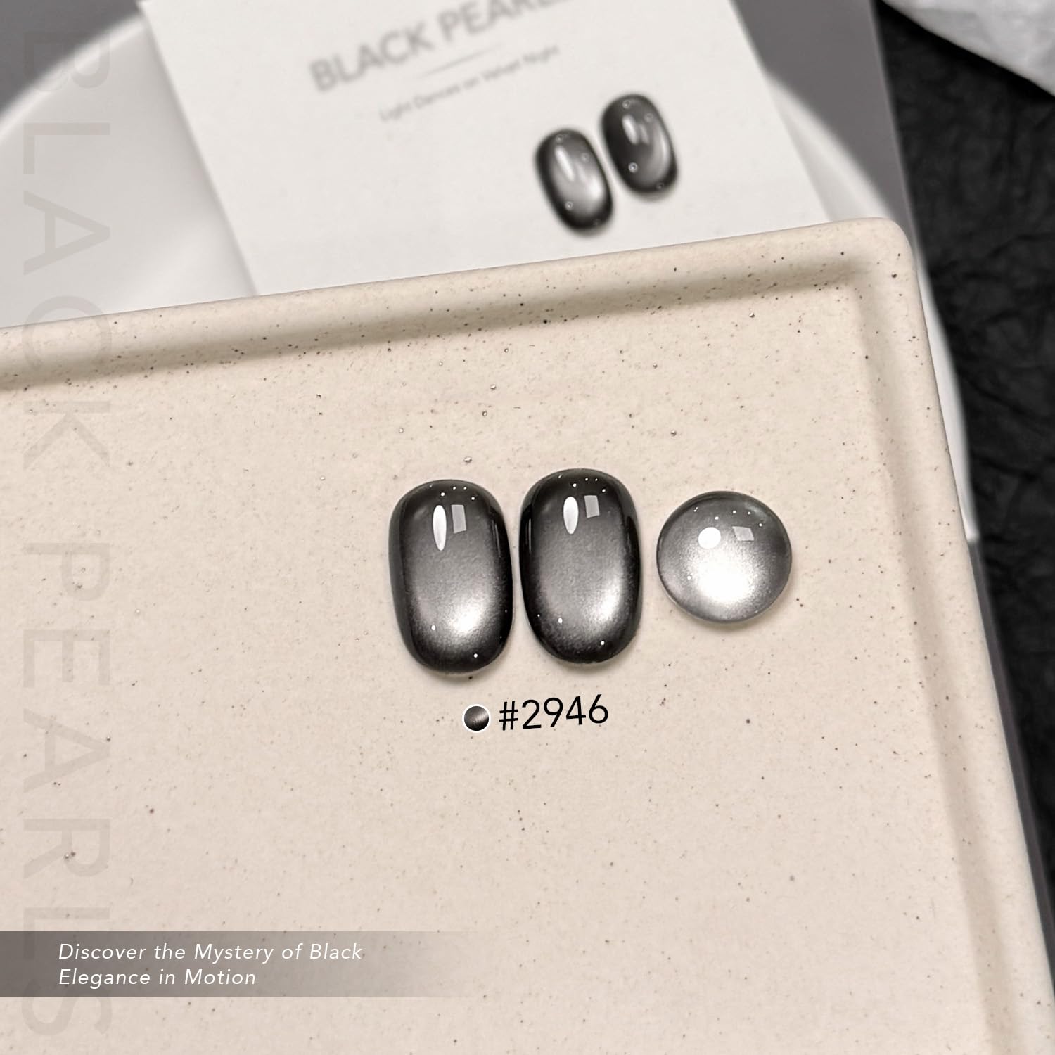 GAOY magnet held over wet gel demonstrating cat-eye effect for creative control