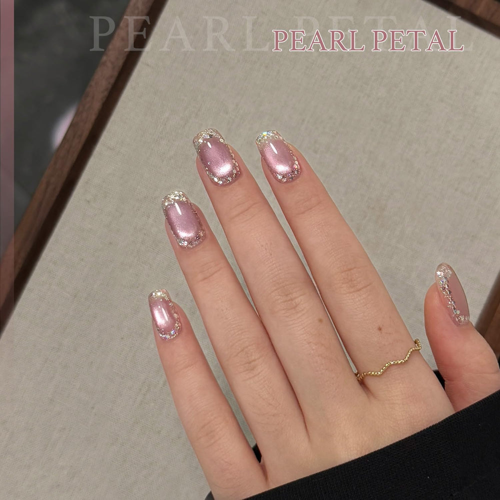 GAOY cured nails on hand demonstrating reflective cat-eye finish benefit