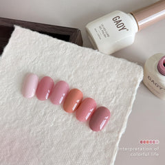 GAOY gel polish curing under a UV lamp demonstrating quick dry benefit