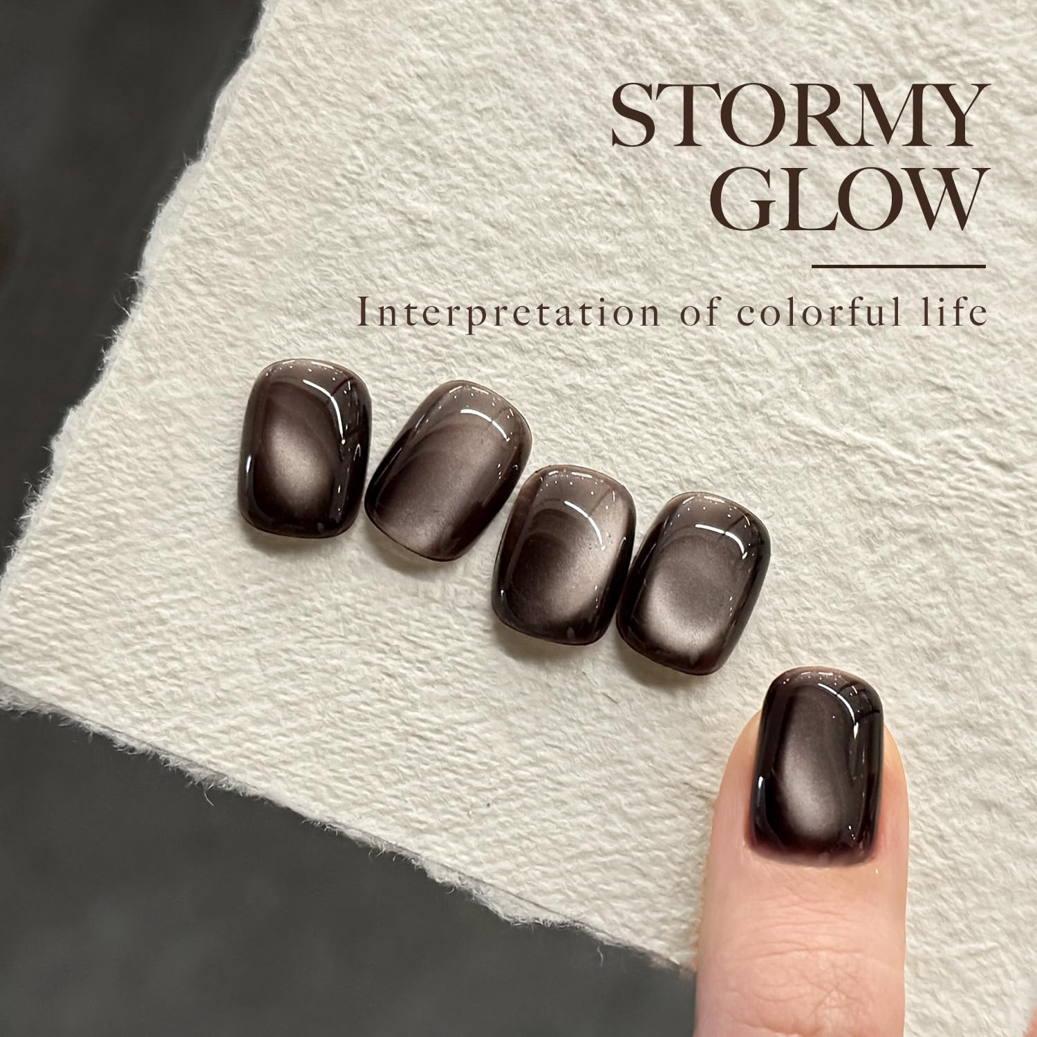 GAOY lifestyle nightlook manicure on model displaying holographic shimmer for eye-catching results