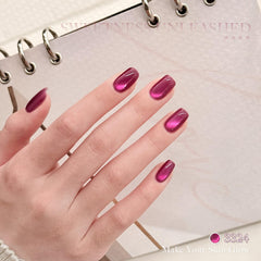 GAOY finished cat eye nail on finger demonstrating dimensional holographic shine