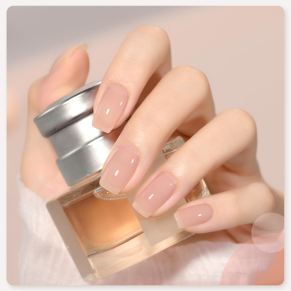 GAOY on finished manicure nails in soft pink, demonstrates salon-quality shine