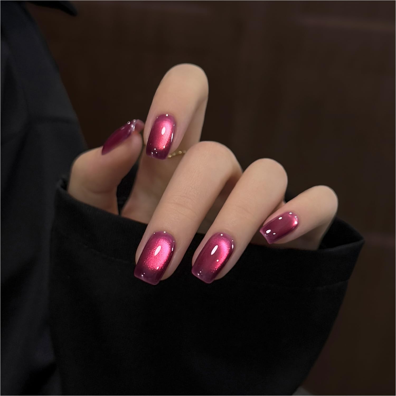 GAOY hot pink Shiny Berry front bottle showing label and size, highlights easy application
