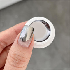 GAOY silver chrome bottle front view showing brand and reflective finish benefit