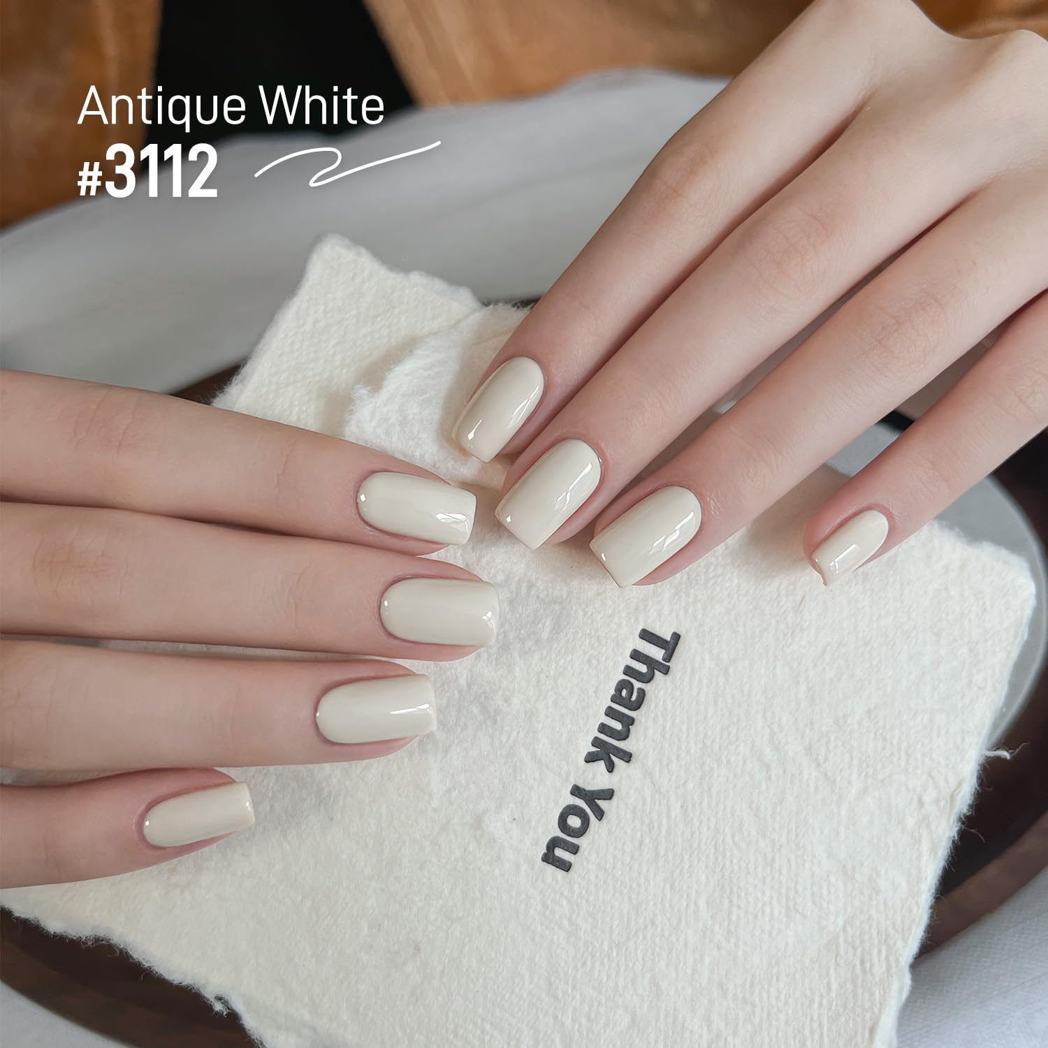 GAOY texture stroke on nail displaying smooth self-leveling finish benefit