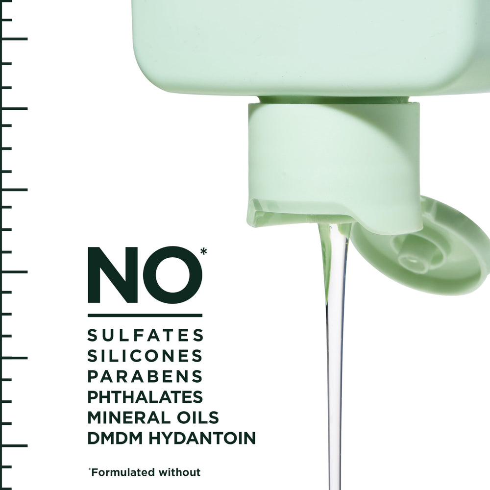 Garnier Fructis applied in shower for visible smoothing benefit