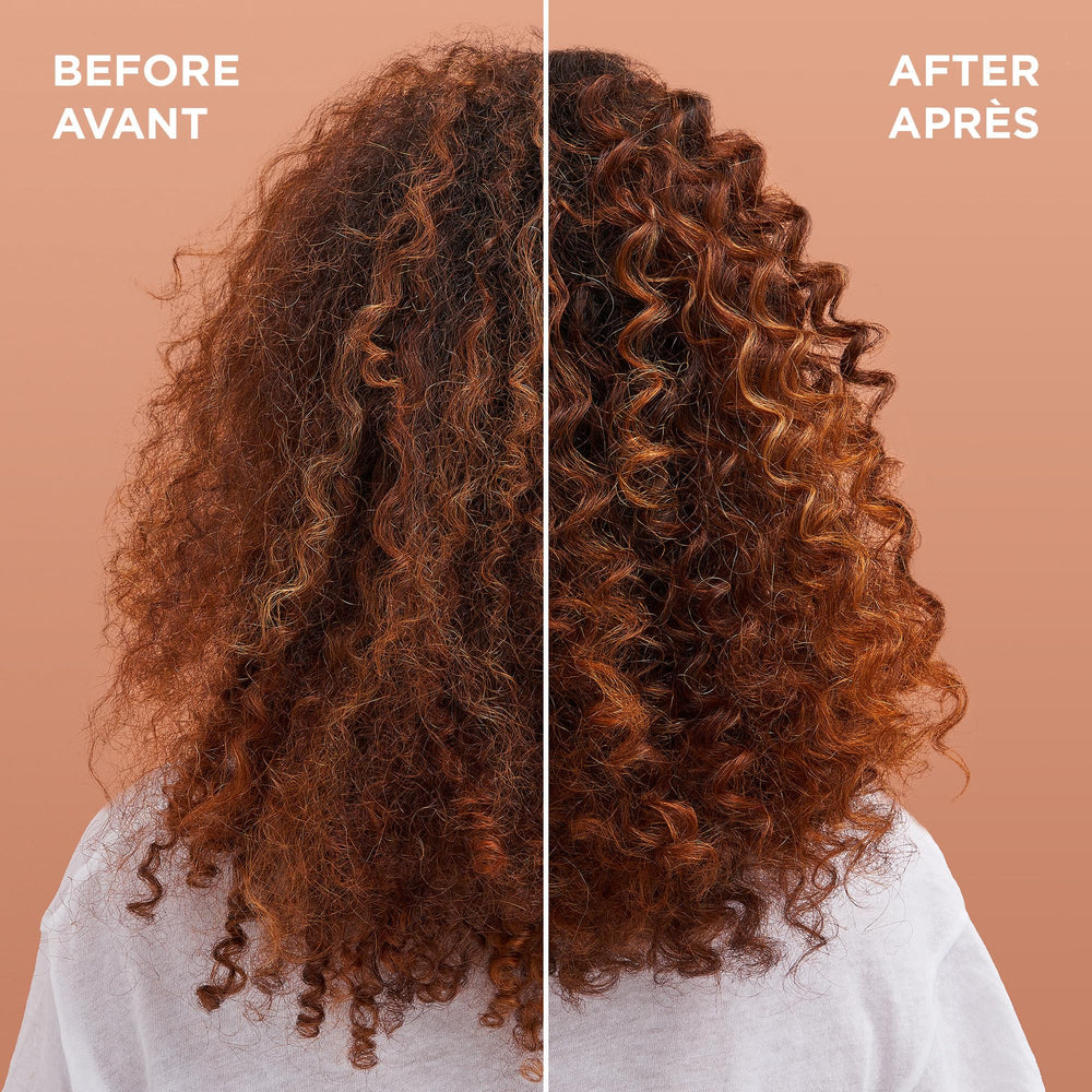 Garnier Whole Blends oil texture drops highlighting quick absorption