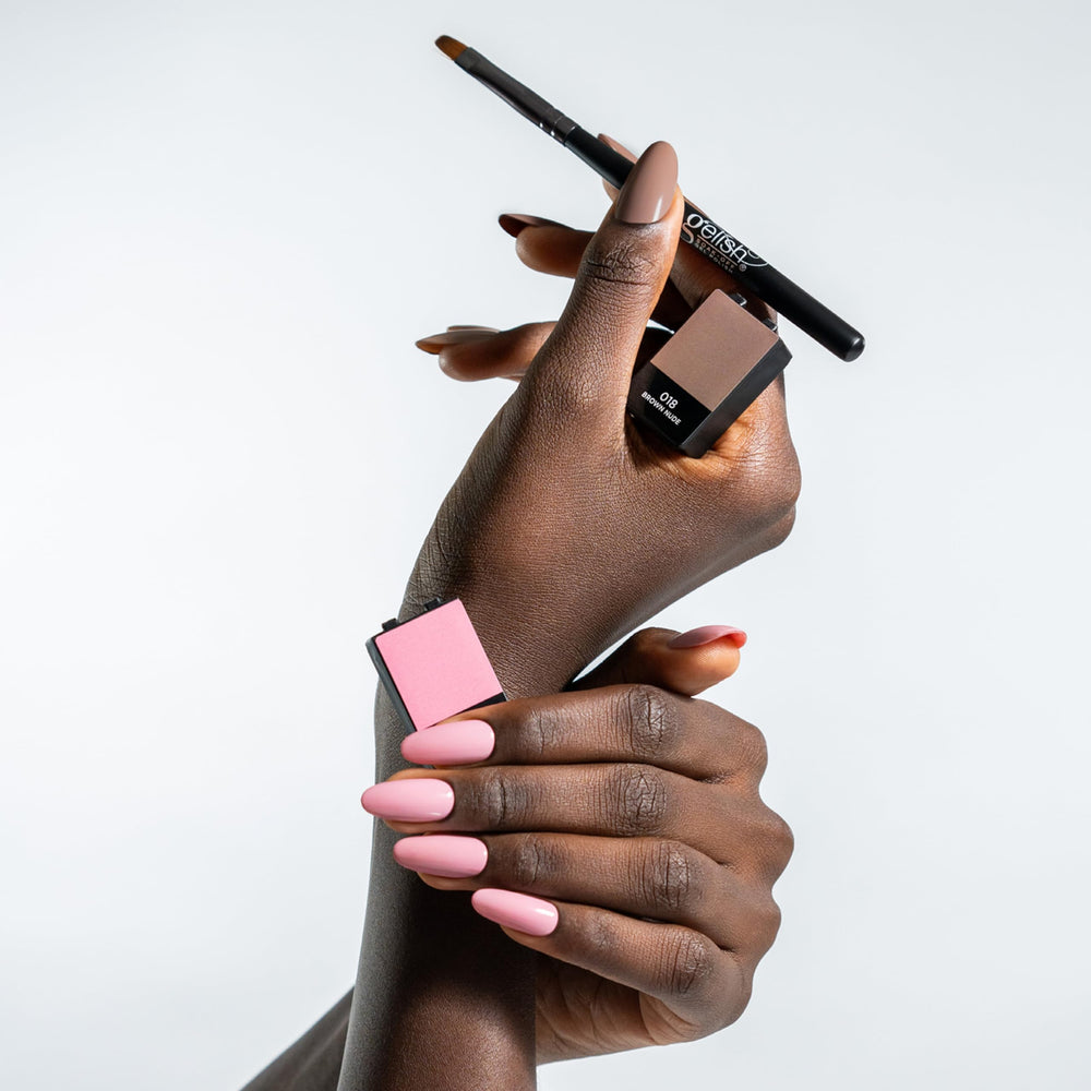 Gelish travel kit lifestyle scene showing compact palette for on-the-go touch-ups