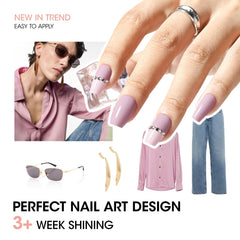 GELLEN brush stroking polish to show smooth texture and even application benefit