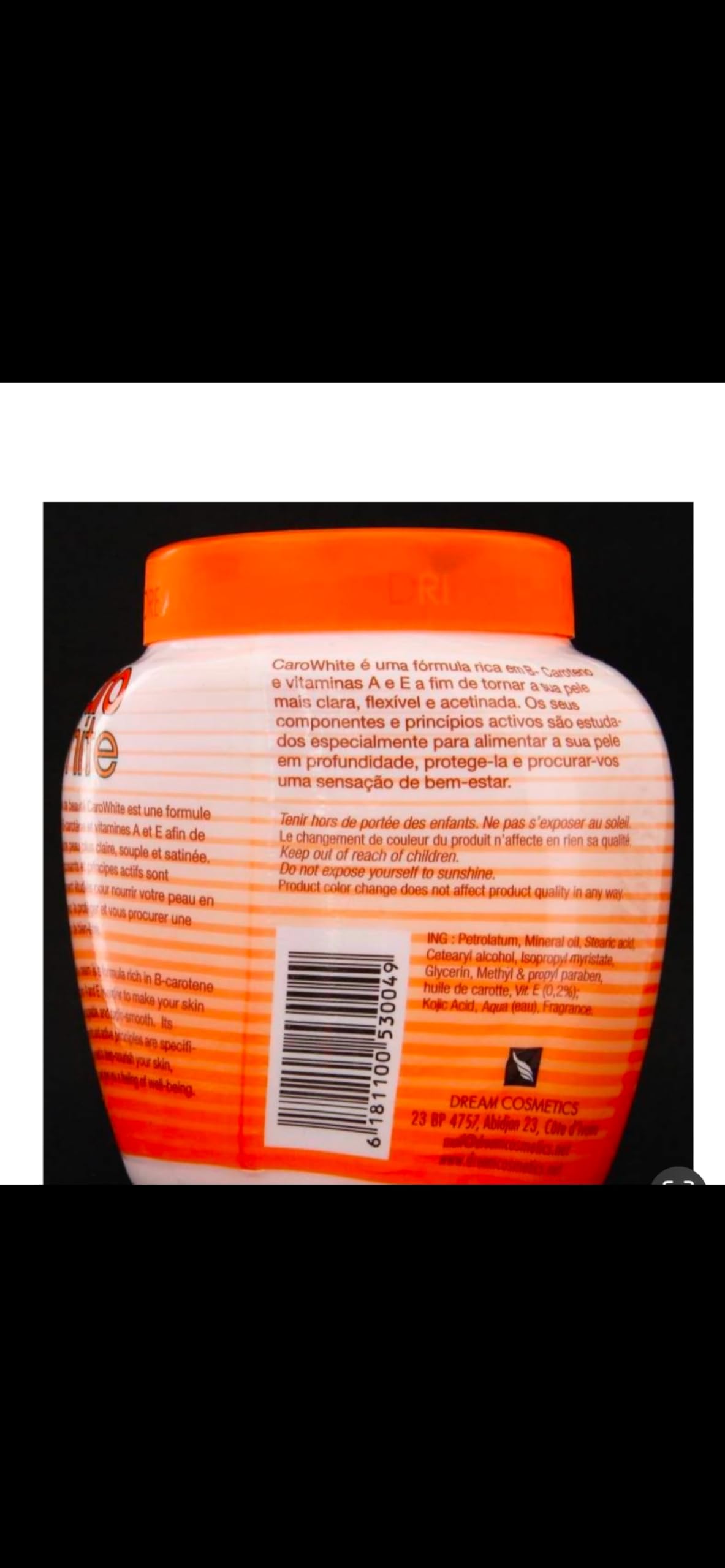 Generic Carowhite cream texture close-up illustrating fast-absorbing hydration