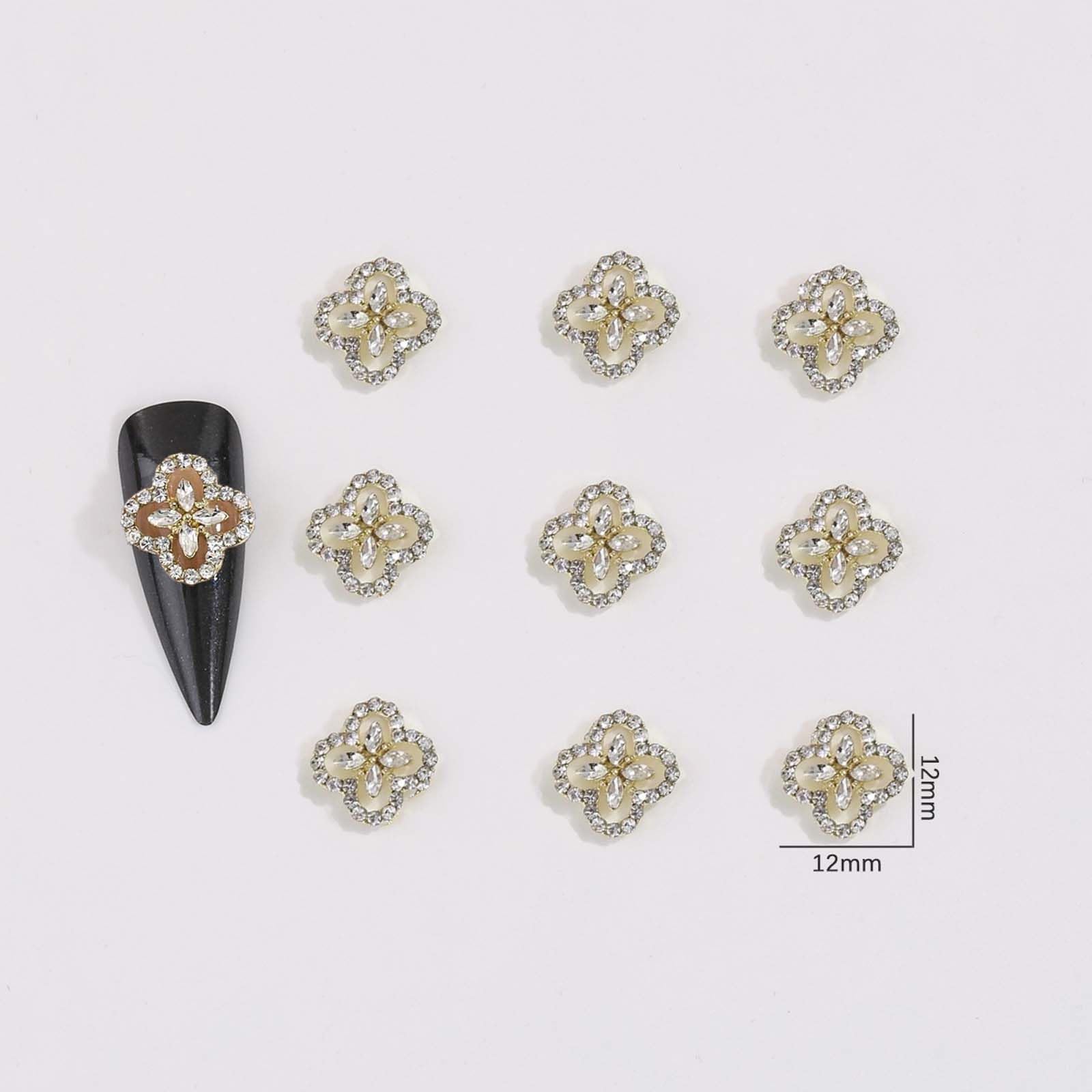 Generic clover applied on acrylic nail demonstrating Generic salon-quality accent