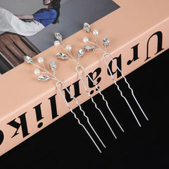 Generic pins next to ruler demonstrating 10 cm length for reliable anchoring
