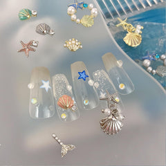 Gieehiol rhinestones texture and shine emphasizing sparkle and dimension