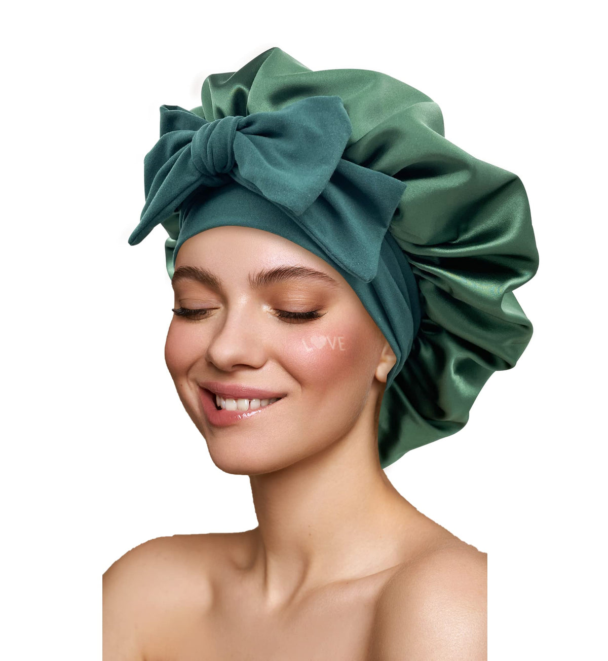 GiLi bonnet front view showing full coverage and hunter green color benefits protection