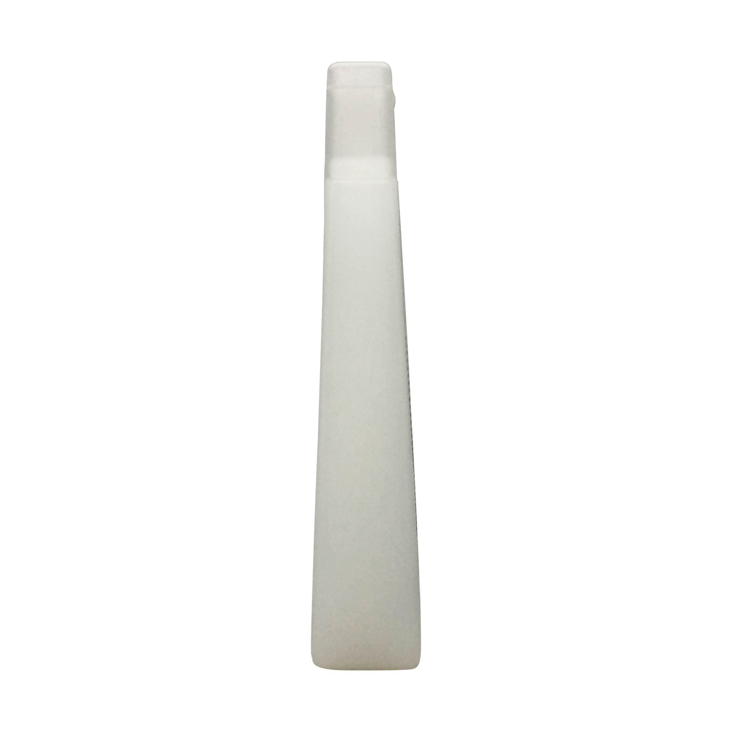 GIOVANNI creamy conditioner texture demonstrating lightweight hydration